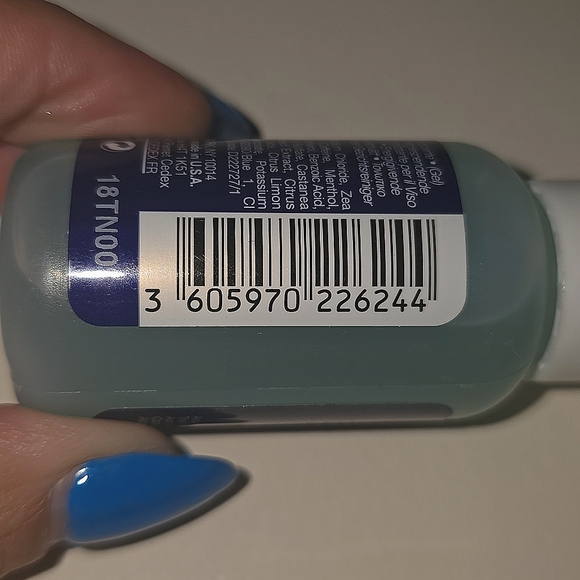 Kiehl's Facial Fuel Energizing Face Wash Gel Cleanser for Men - Picture 10 of 11